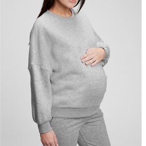 Gap Maternity Crewneck Sweatshirt Size Small **brand new with tags**